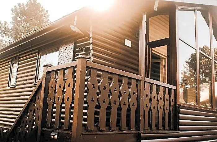 Keer Side Lodge, Luxury Lodge With Private Hot Tub At Pine Lake Resort