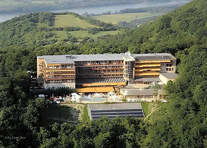 Silvanus Wellness And Conference Hotel