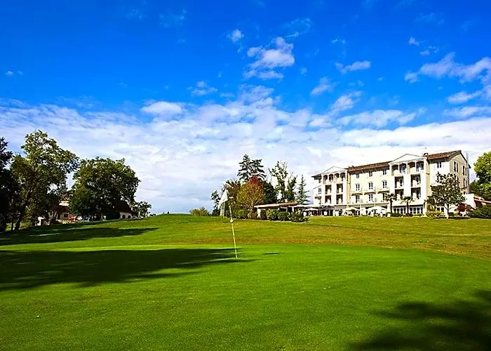 Brit Hotel Du Golf Le Lodge