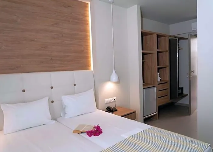 Fevro Hotel