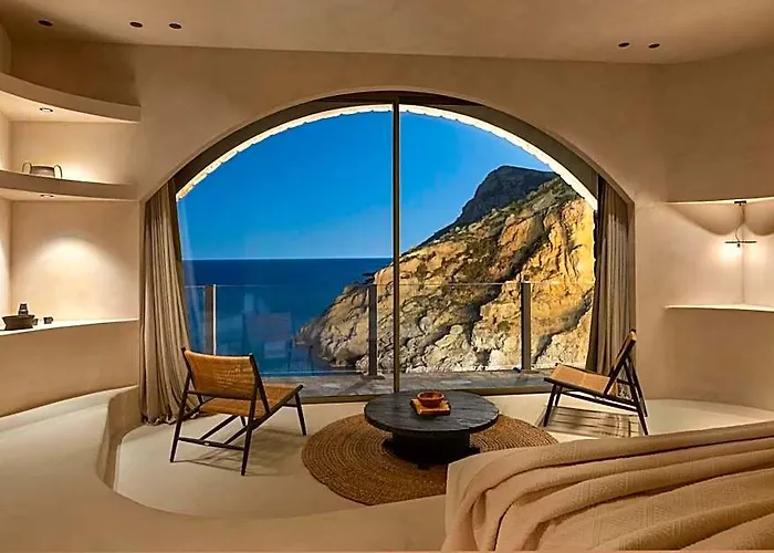 Stone Luxury Suites - Adults Only