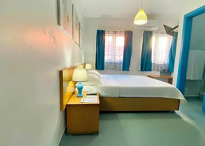 Weaa Hotel