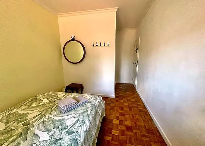 Ljmonade Hostel
