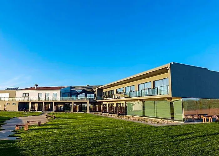 Santa Cruz - Movement & Nature House