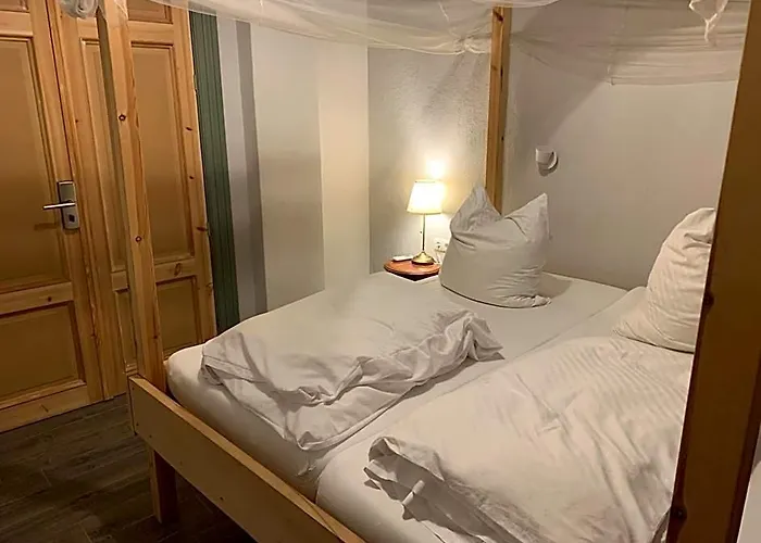 Jetpak Alternative Eco Hostel