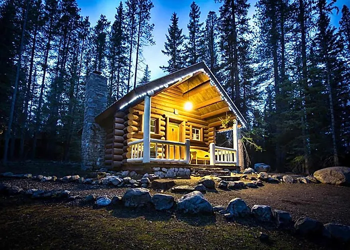 Storm Mountain Lodge & Cabins