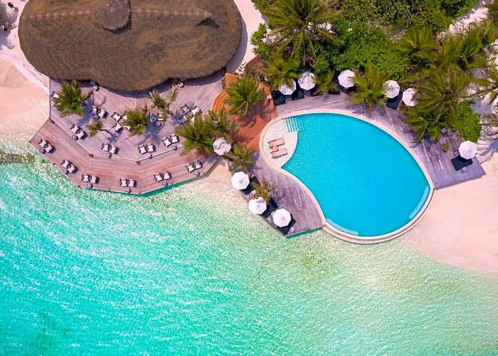 Komandoo Island Resort & Spa