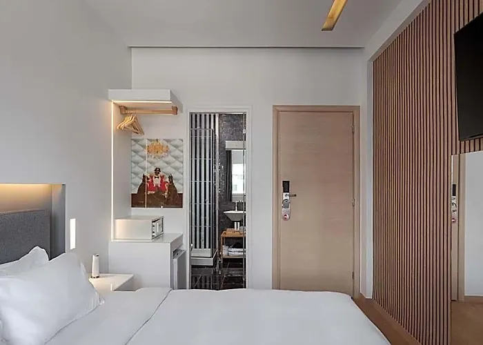 Mirada Hotel