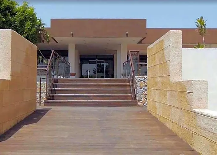 Anavadia Hotel