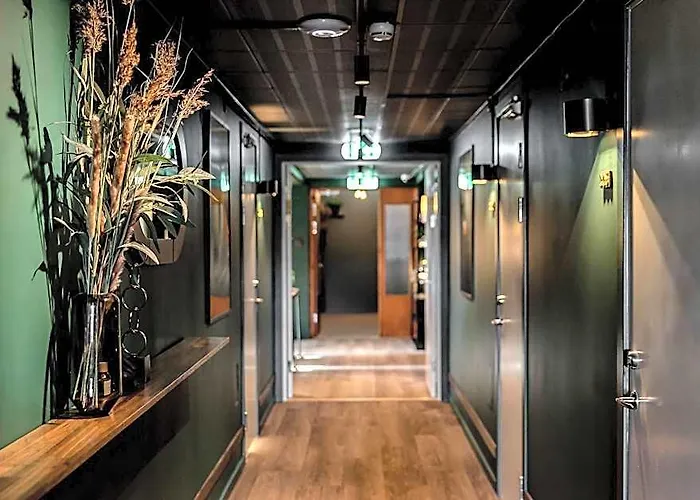 Xhotel
