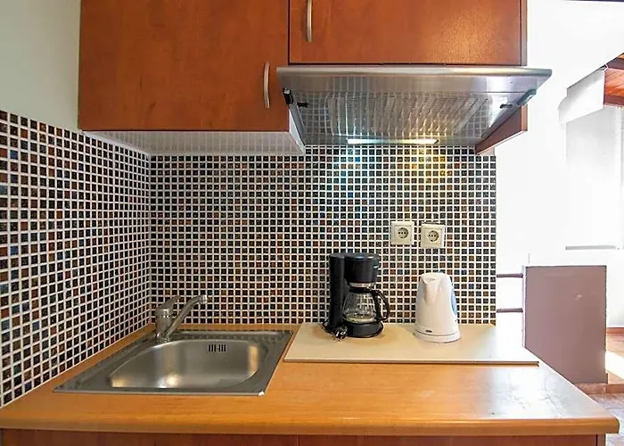 Girogiali Beach Hotel - Adults Only