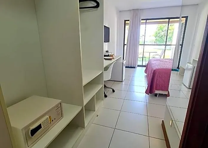 ILOA Condomínio Resort BARRA DE SÃO MIGUEL, Quarto em frente a piscina