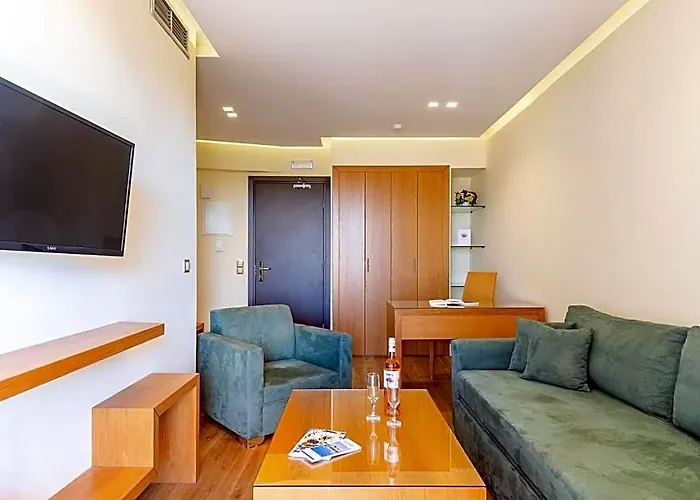 Oasis Hotel Apartments