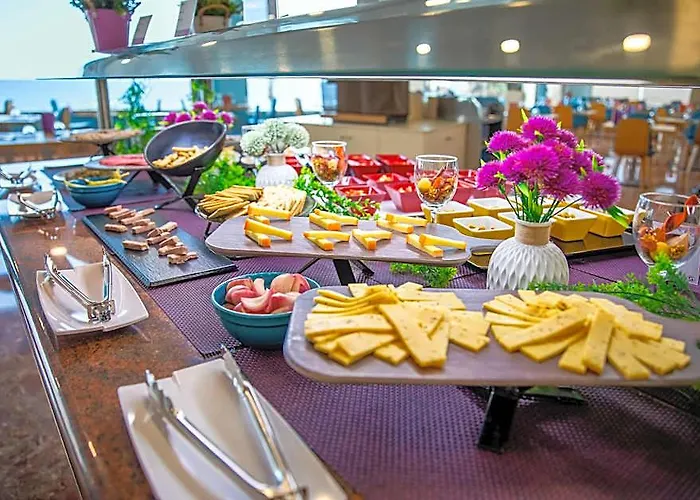 Hotel Servigroup Koral Beach