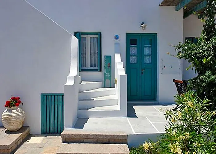 Anemoessa Rooms & Studios