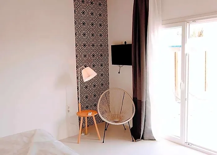 Mesanto Luxury Suites