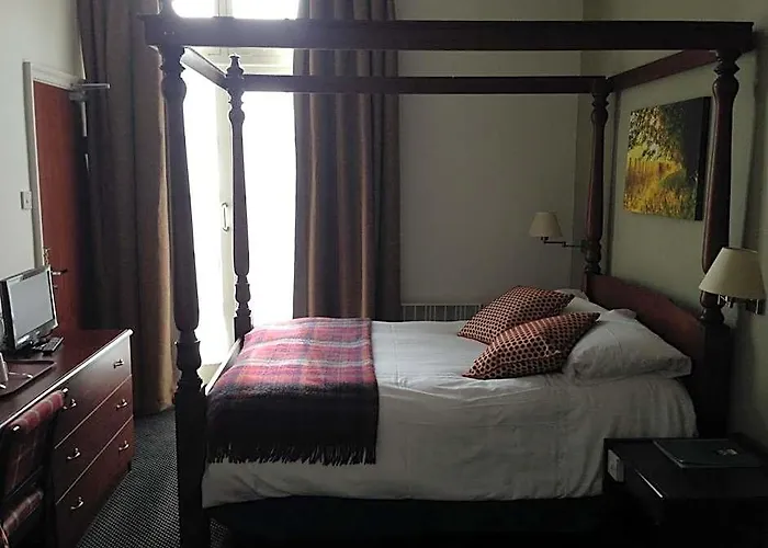 The Broadway Hotel