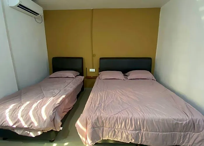 Oyo 90857 Hotel Kong Jing