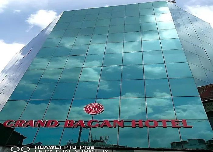 Grand Bagan Hotel