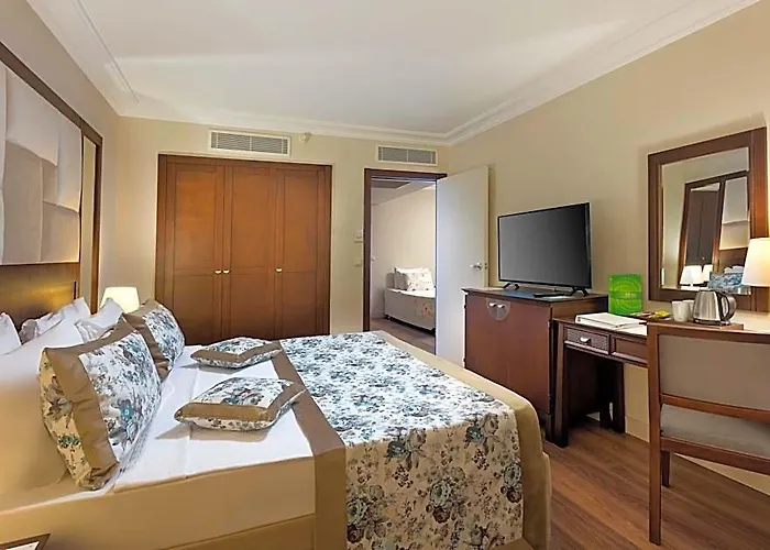 Seven Seas Hotel Life