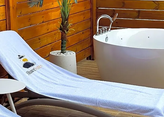 Share Suites Hotel Bat-Yam