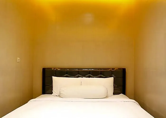 Hp Residence Mitra Reddoorz Near Alun Alun Kediri