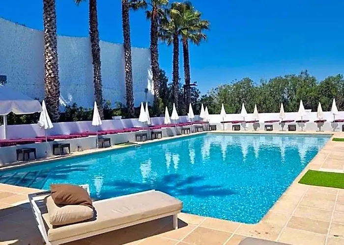 Le Jardin De Babylone Residence Festive & Naturiste "Reserve Aux Couples Uniquement" Agde