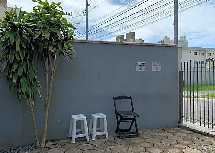 Fica, Vai Ter Bolo Hostel
