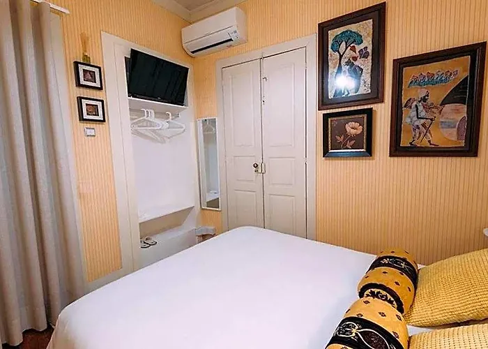 Ctr Guest House
