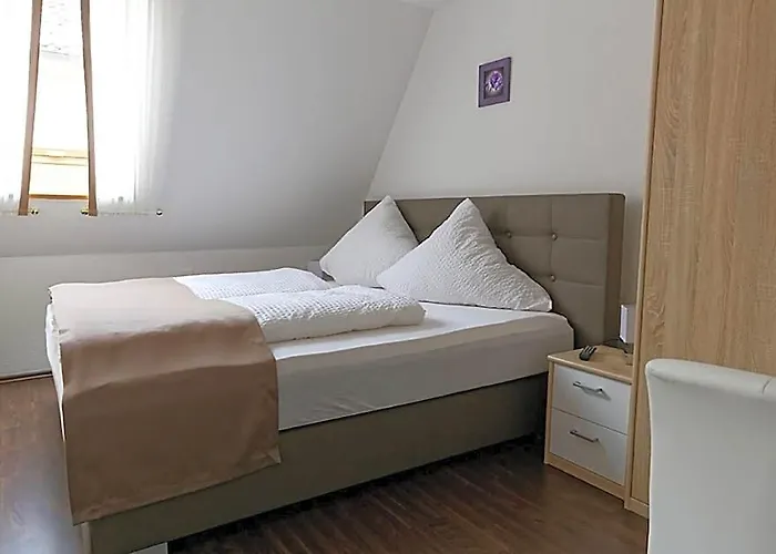 Hotel Hüttl - Garni