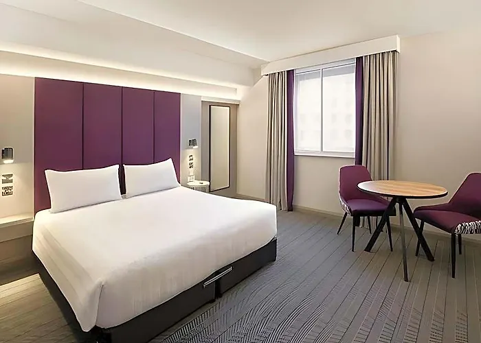 Premier Inn London Heathrow Airport T2 & T3 - Bath Road