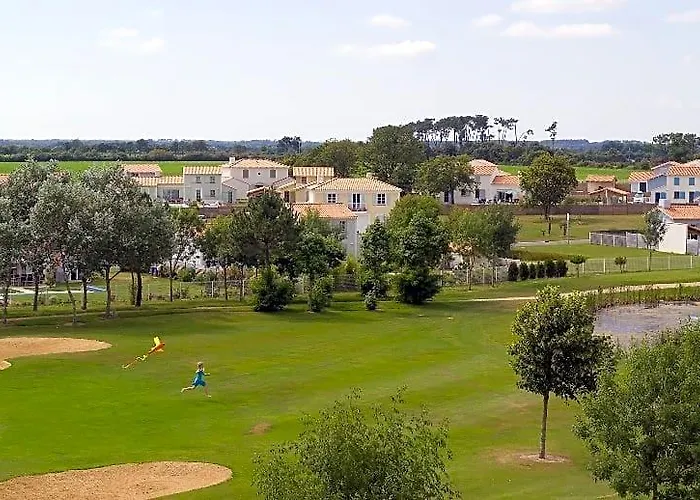 Res.Eg Le Domaine De Fontenelles