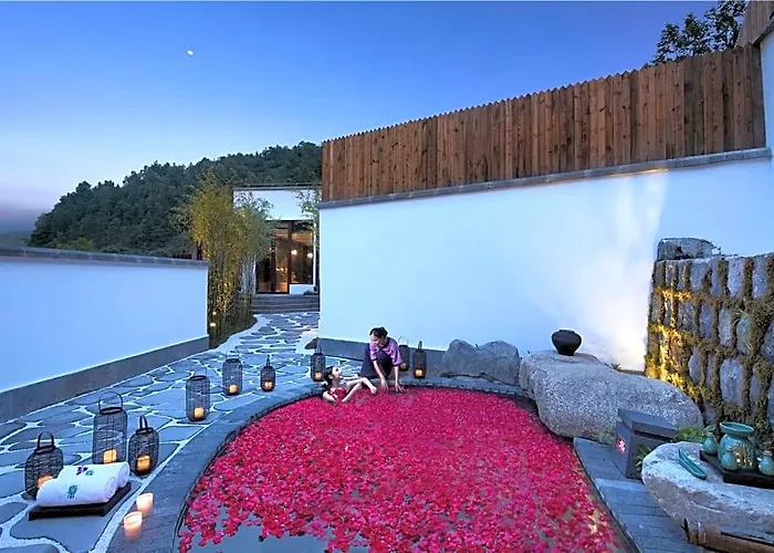 Banyan Tree Tengchong