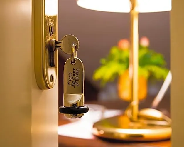 Lion'S Hotel Falerna