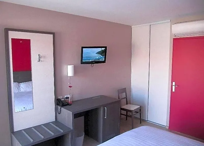 Hotel Cantal Cottages