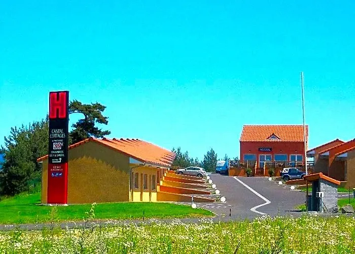 Hotel Cantal Cottages