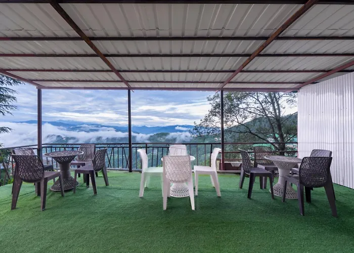 The Prakriti Heights L Lift L Comfortable And Spacious Rooms L Free Wifi, Free Parking L Enjoy Fresh Mountain Air L Managed By Exotic Stays