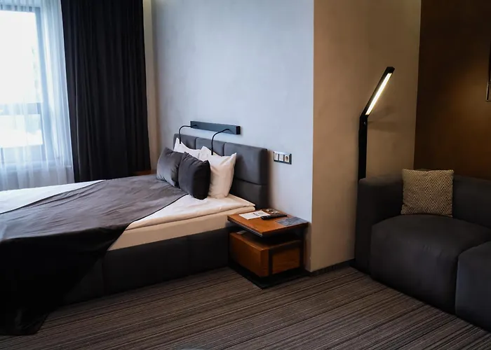 Mojo Hall Hotel