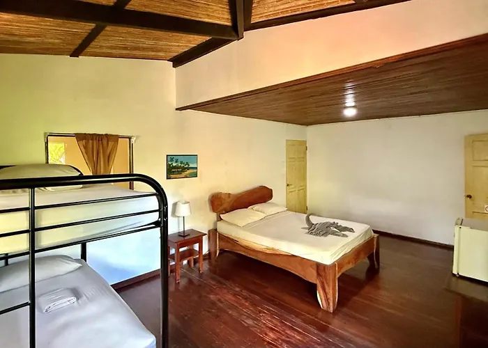 El Clan Hostel