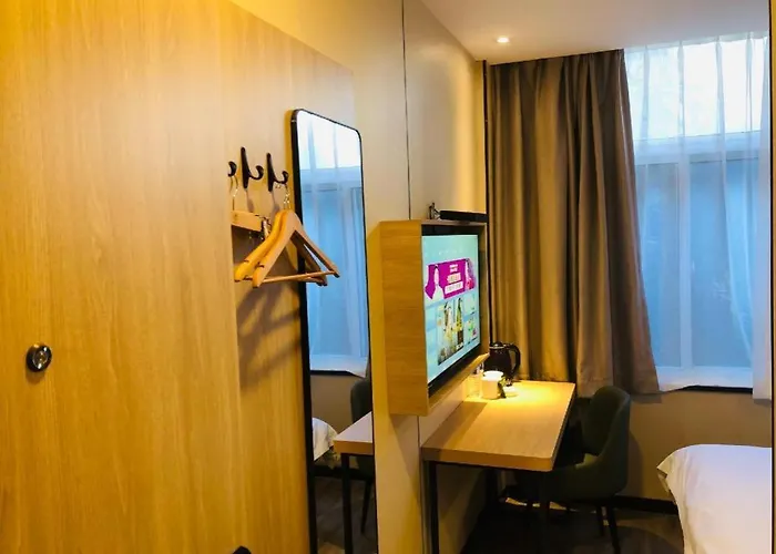 Greentree Inn Yangzhou Slender West Lake Wencheng Attic Express Hotel