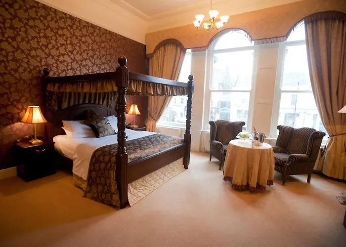 Westenra Arms Hotel