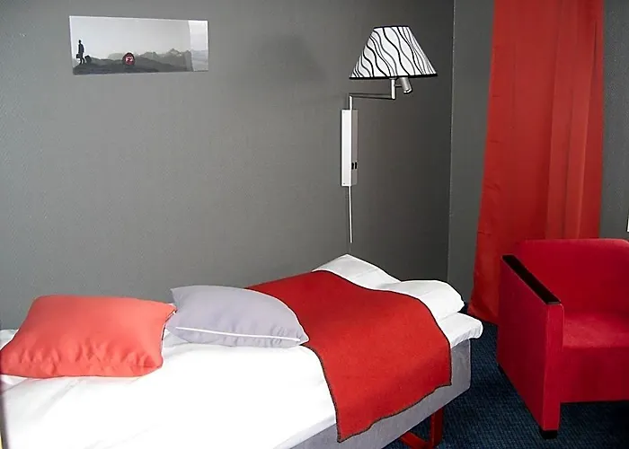 F2 Hotel