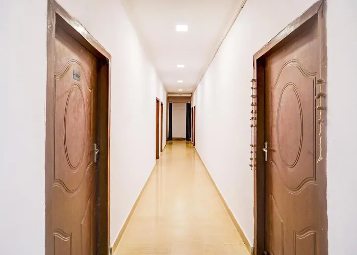 Hotel O Jankipuram Vikas Nagar