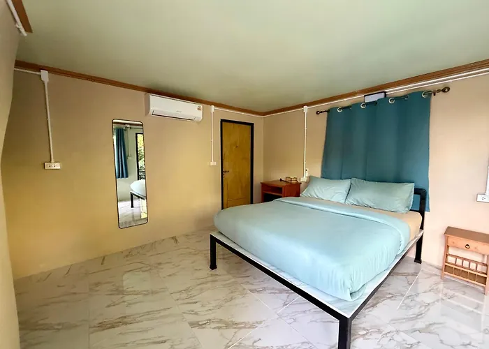 Sweed Dee Love Hostel