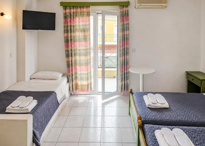 Agnes Beach Hotel Apartments