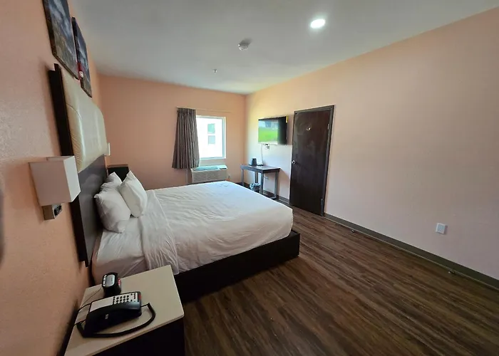 Red Lion Inn & Suites Adairsville