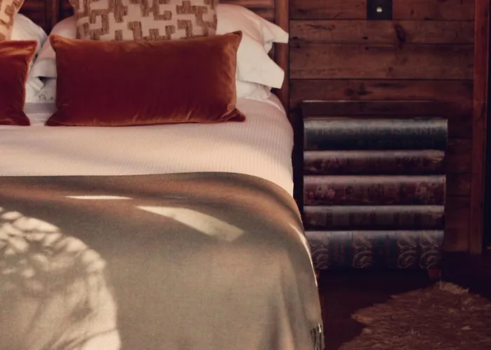 Tiger Lodge - At Port Lympne Hotel & Reserve
