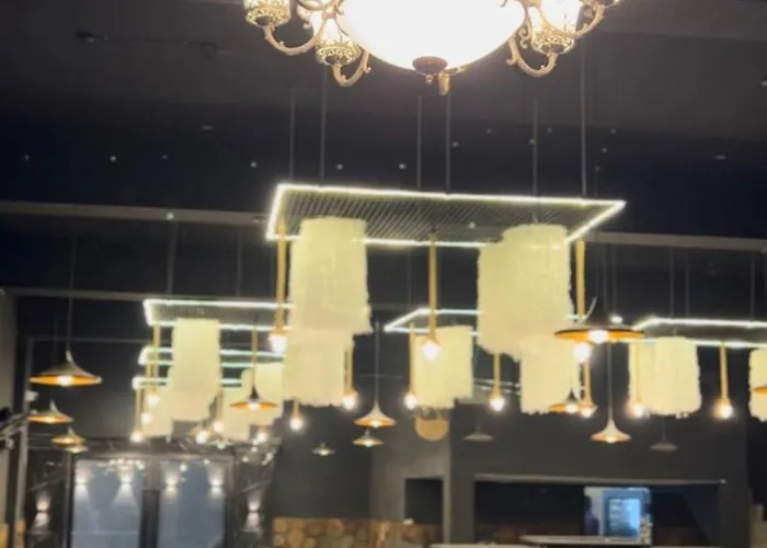 Nawabz Hotel