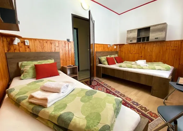Franc Llagami - Rooms