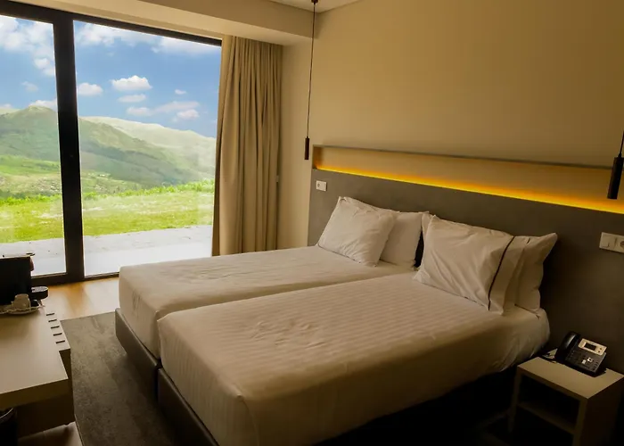 Hotel Mezio National Park